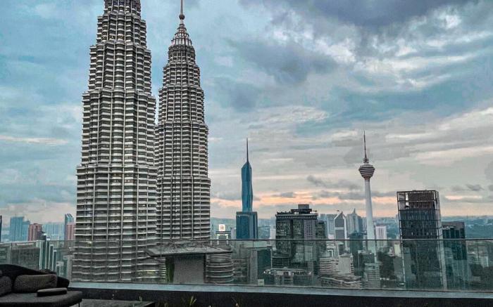 AXQUISITE SUITES AT KLCC