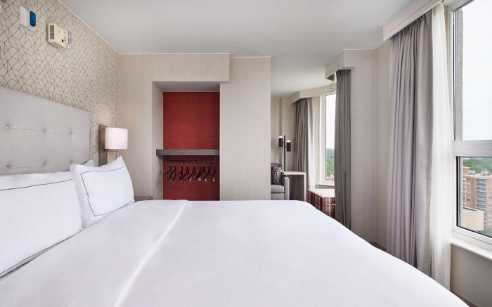 Hilton Kansas City Country Club Plaza