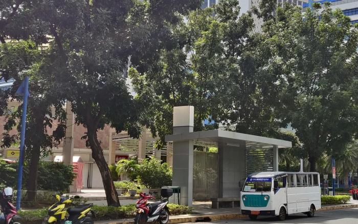 Studio Unit at the center of Alabang