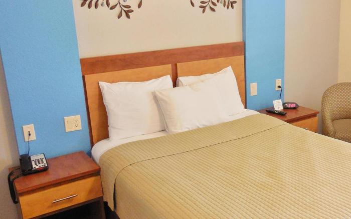 FairBridge Inn & Suites Merced- Gateway to Yosemite