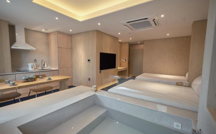 UH Suite Seoul Square