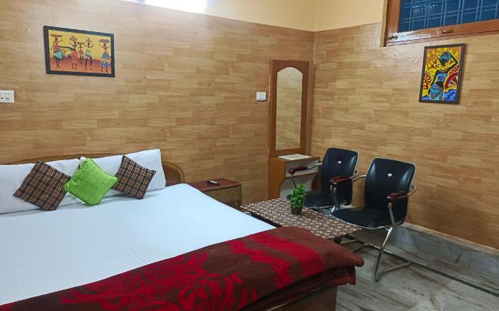 Hotel Shiv Palace
