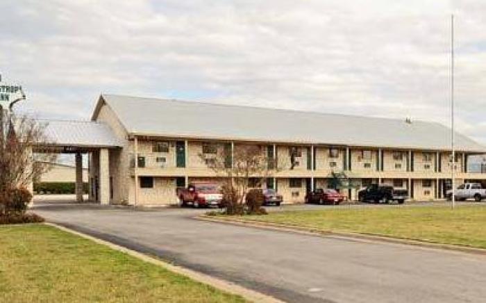 Bastrop Inn