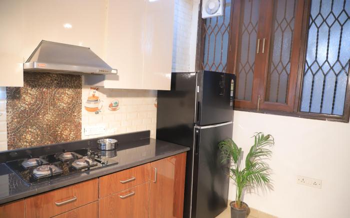 Fortune Home Service Apartment 3Bhk , D-198 Saket