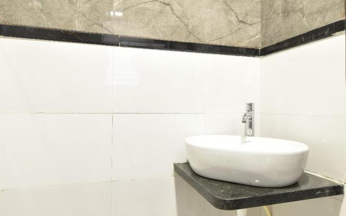 Hotel Ashirwad, Solpaur