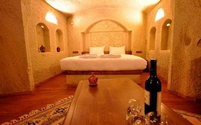 Has Cave Konak