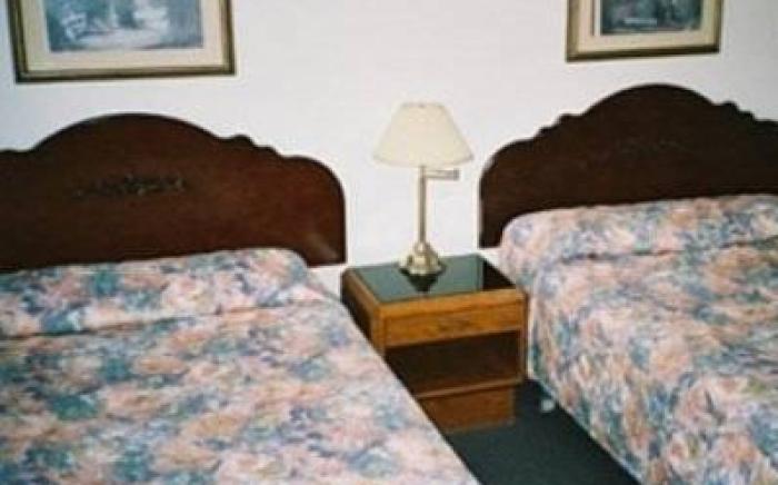 Holiday Motel