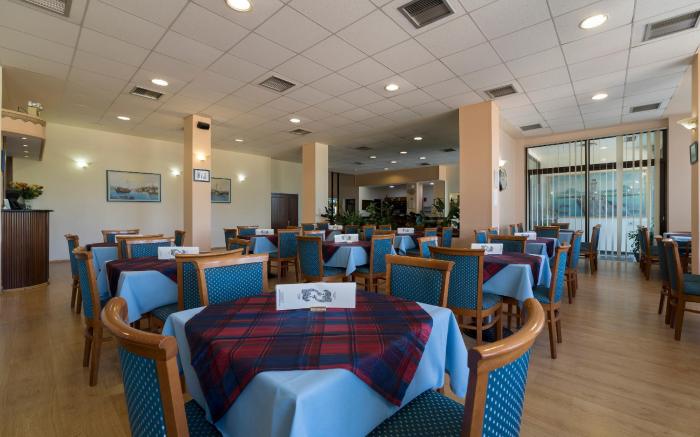 Delfini Hotel Patras