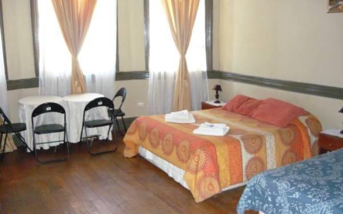 Hostal Residencia Blest Gana