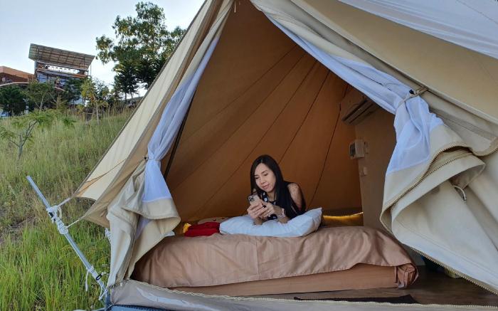 A Moment of Love...by Red Z, Baan Mung