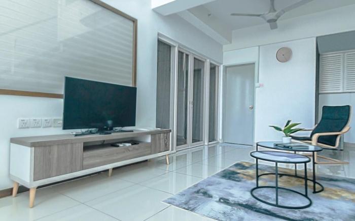 Maritime @ Sunrise+Sea View 105
