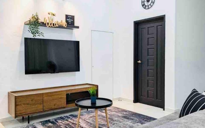 AR Homestay (Spacious, Near UMT, WI-FI, AndroidTV)
