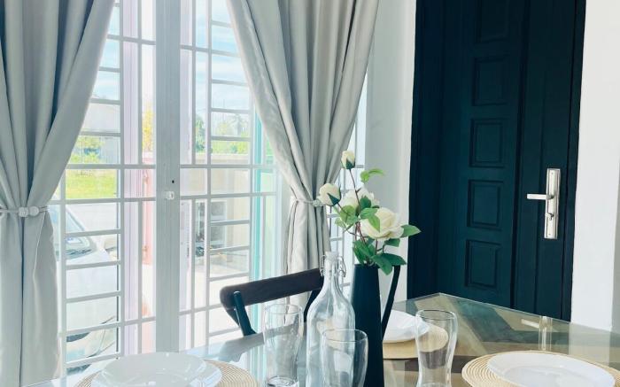 AR Homestay (Spacious, Near UMT, WI-FI, AndroidTV)