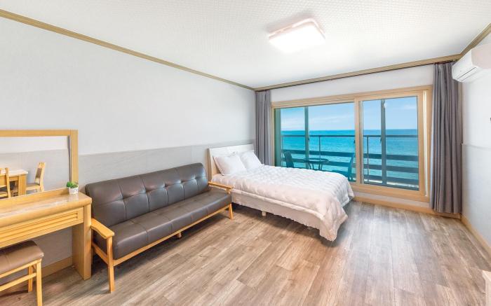 Sokcho Bird Island Pension