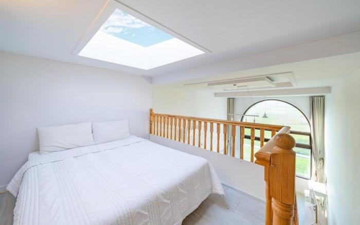 Gangneung Iris Poolvilla and Spa Pension Pet Friendly