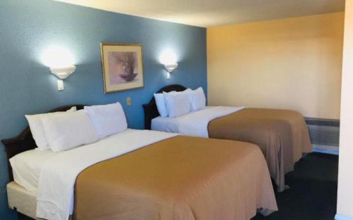 Travelors lodge eads colorado
