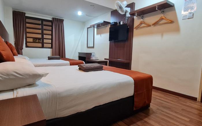 BIG RED HOTEL