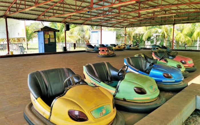 FREE 4 WATER THEMEPARK Tickets & WiFi Melaka Stay