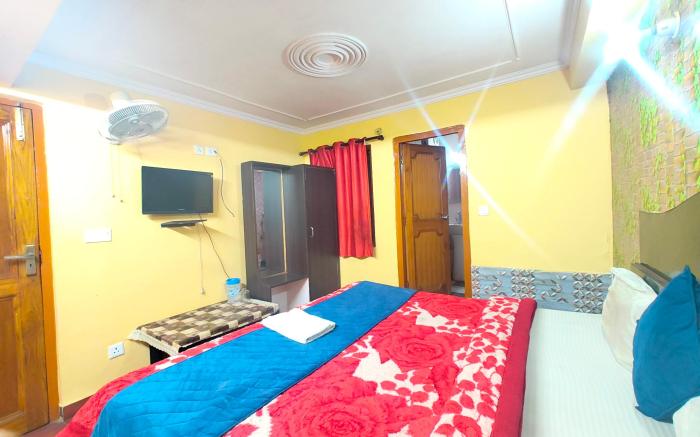 Goroomgo Chand Regency Near Near Mall Road Nainital