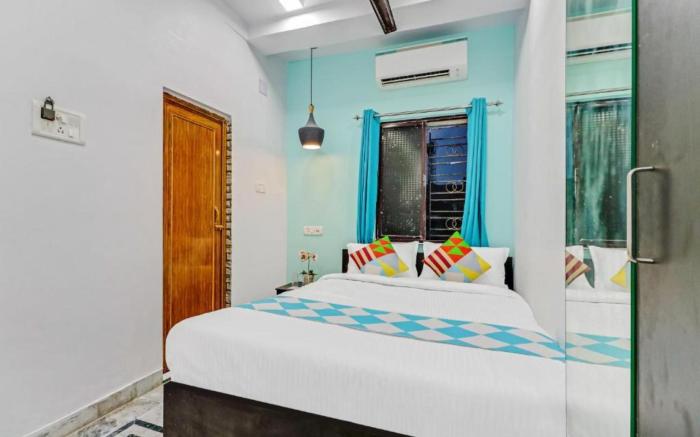 Goroomgo M M Howrah Maidan Homestay Near Howrah Station