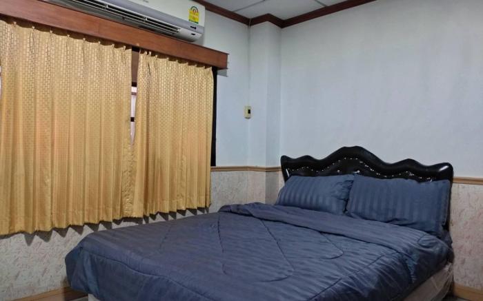 White orchid hotel and homestay @ Bua yai