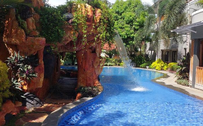 LONG BEACH HOTEL PANGANDARAN