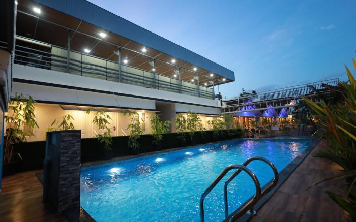 Lakeway Resorts