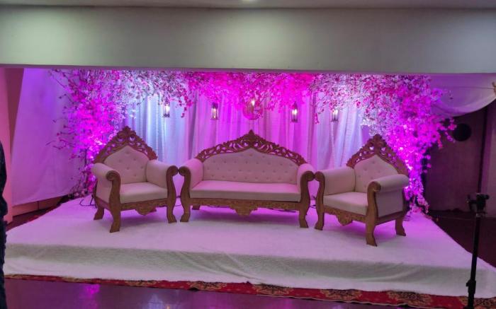 Host Inn International