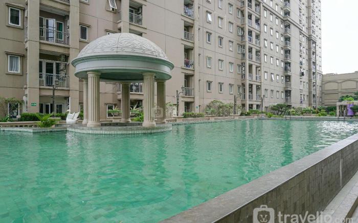 2BR with Working Room at Grand Palace By Travelio