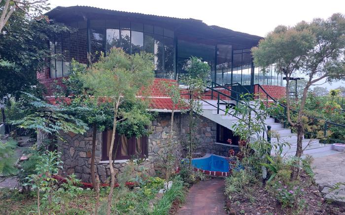 Tiger Paw Resort 