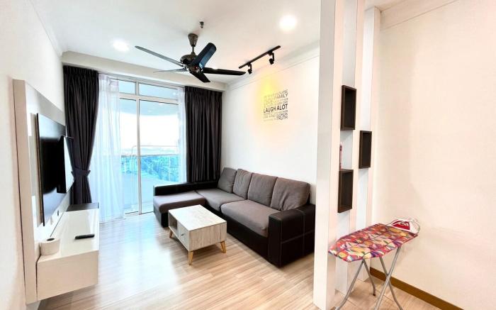 City Oasis Retreat: SeaView-Heart of Downtown!