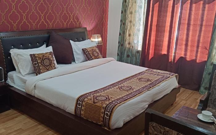 Munna Palace 
