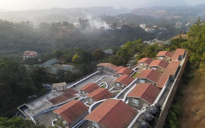 360 South, Khandala 
