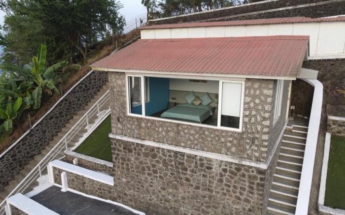 360 South, Khandala 