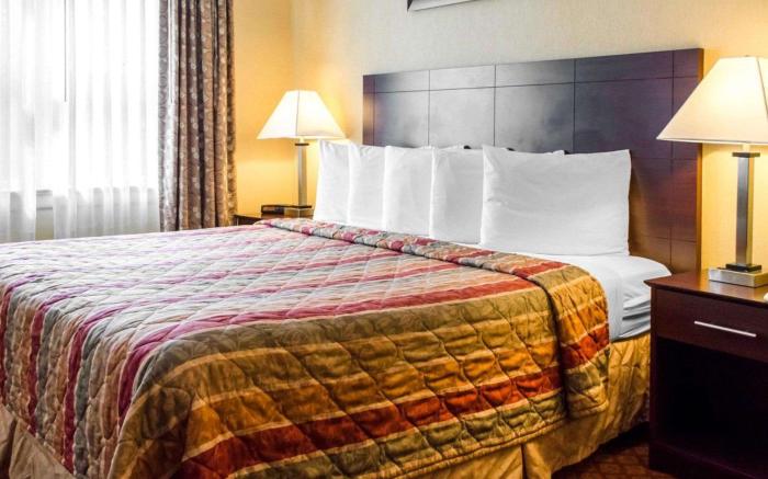 Rodeway Inn and Suites Hershey Chocolate Avenue