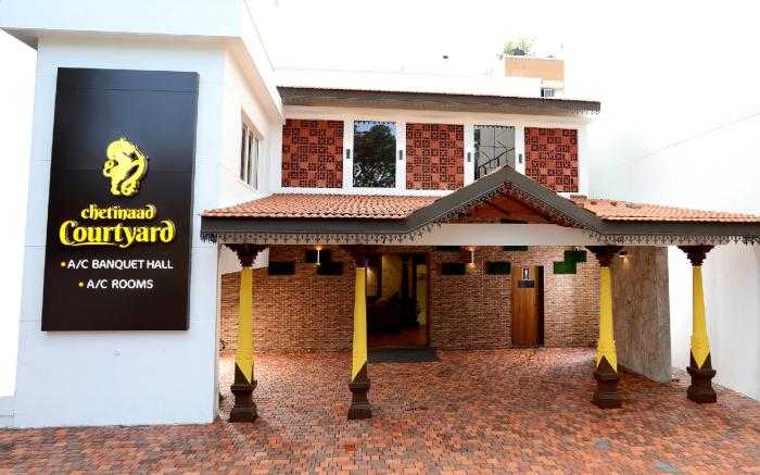Chetinaad Courtyard Gandhipuram by Centre Park