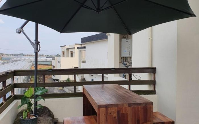 Seoguipo Deluna spa pension