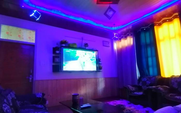 Chill in Hills Home Stay Manali