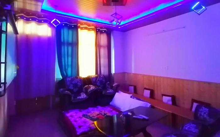 Chill in Hills Home Stay Manali