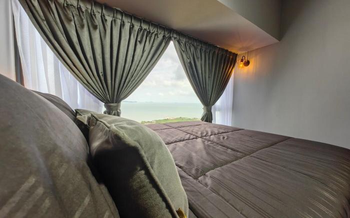 Attic✦FULLSeaview Premium CoupleStudio[Netflix]#71