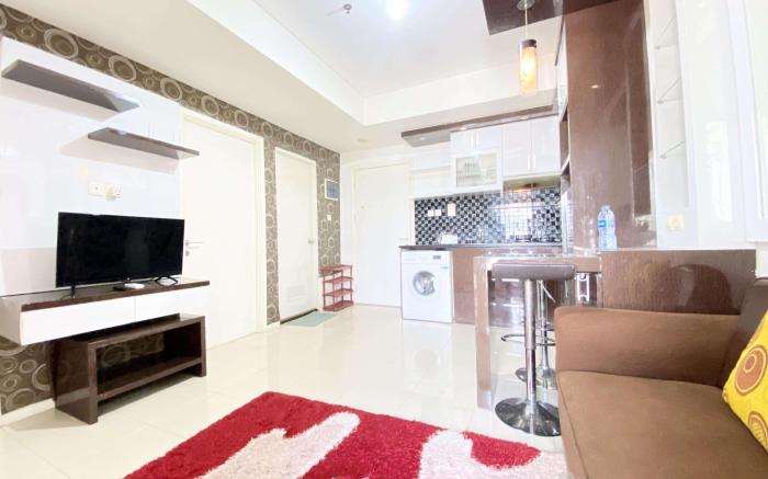 Luxurious 3BR at Parahyangan Residence By Travelio