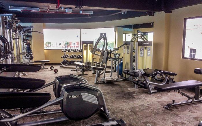 Good Look Studio Atria Gading Serpong By Travelio