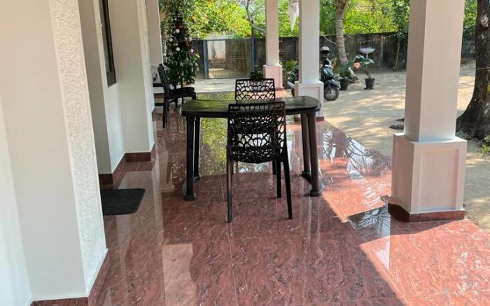 SALT LIFE MARARI BEACH VILLA / HOMESTAY