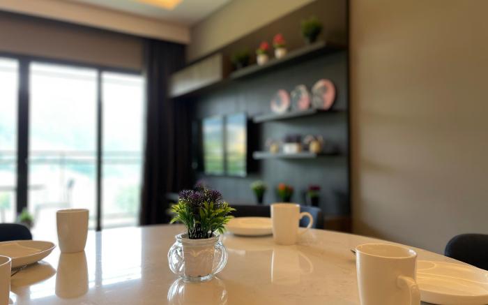 Cozy 2 Bedroom Premier Suite @Vista  |FREE WIFI|