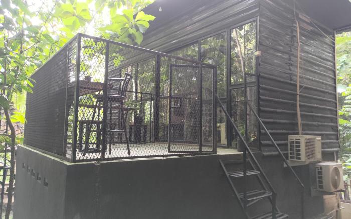 Sawang Alas Glamping Cabin in Awandaru Village 