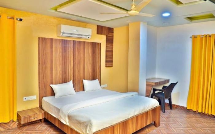 Hotel Tak International
