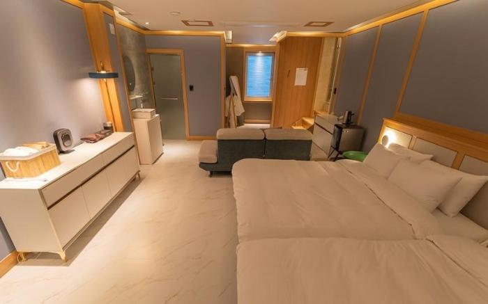 Gyeongju Hwanglidan Stay