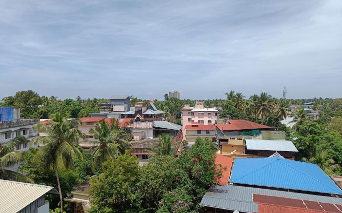 TWO BHK Furnished Flat Near-200 m-Guruvayur Temple