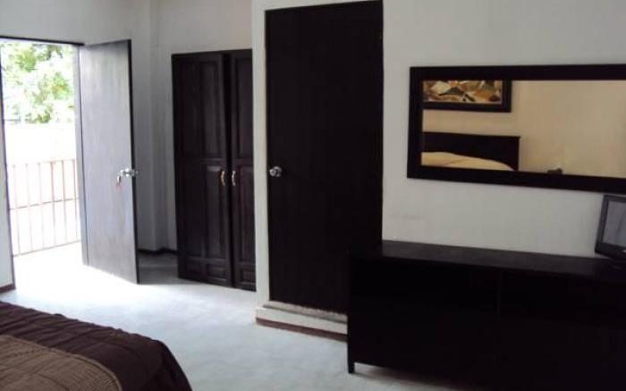 Hotel Makarios