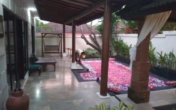 Villa Pool  Private And Romantic In Kuta Bali